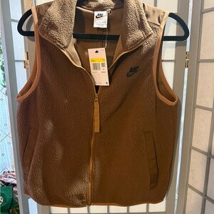 Nike Brown Sherpa Fleece Vest with Contrast Trim